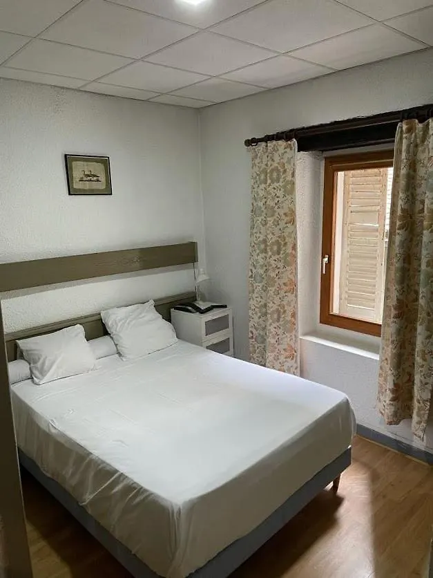 **  Hotel De Savoie Annecy France