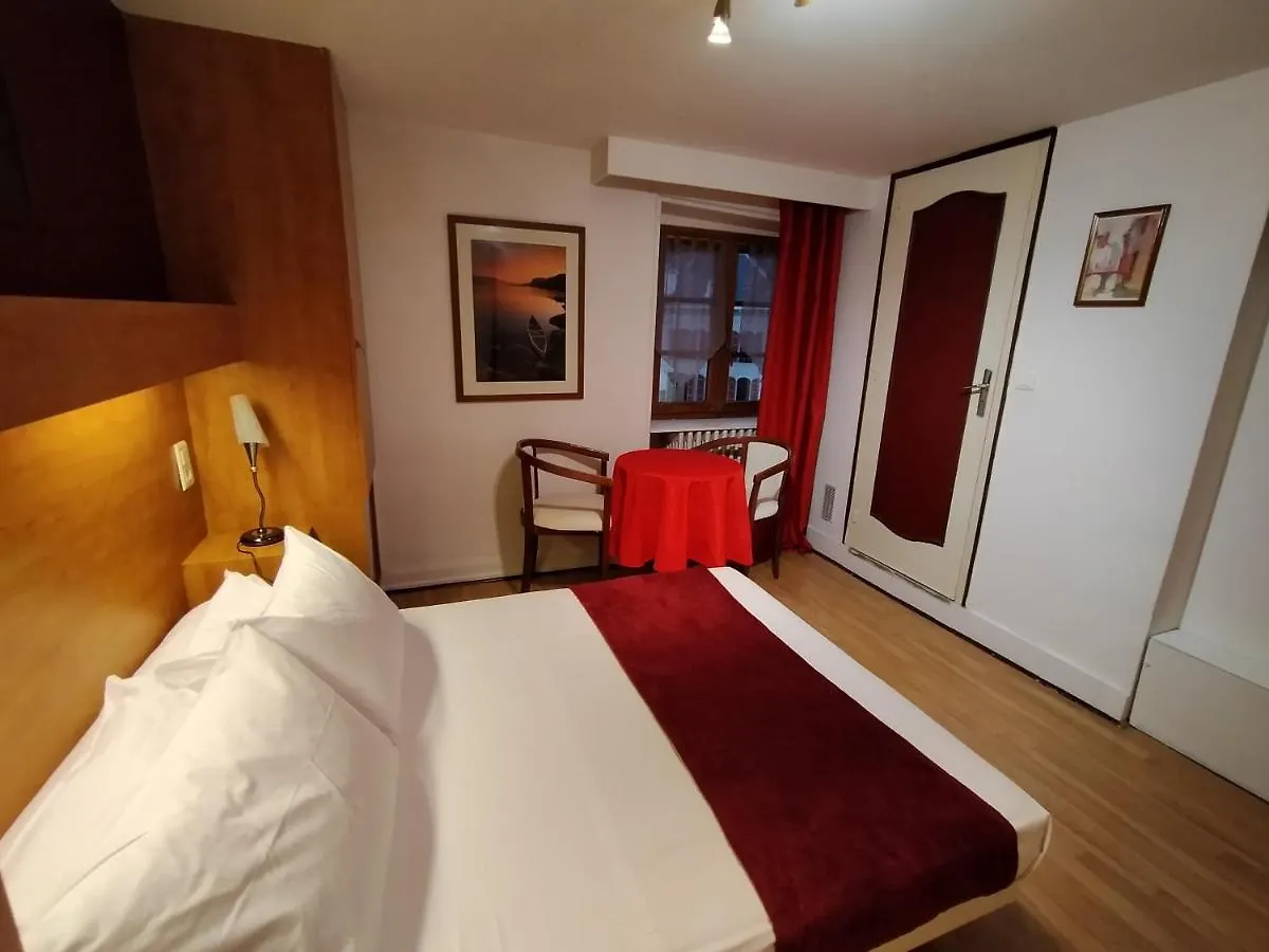 **  Hotel De Savoie Annecy France