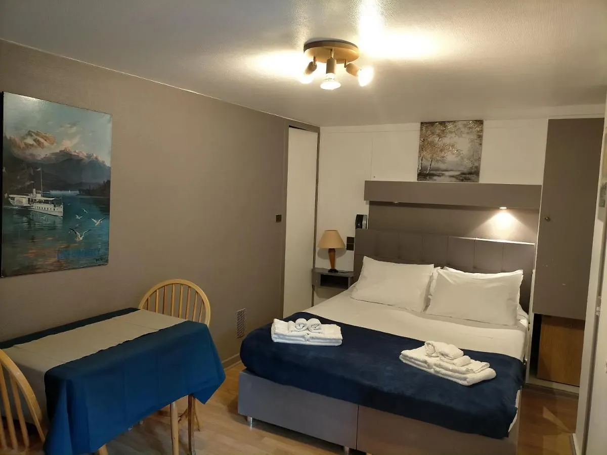 Hotel De Savoie Annecy 2*,  France
